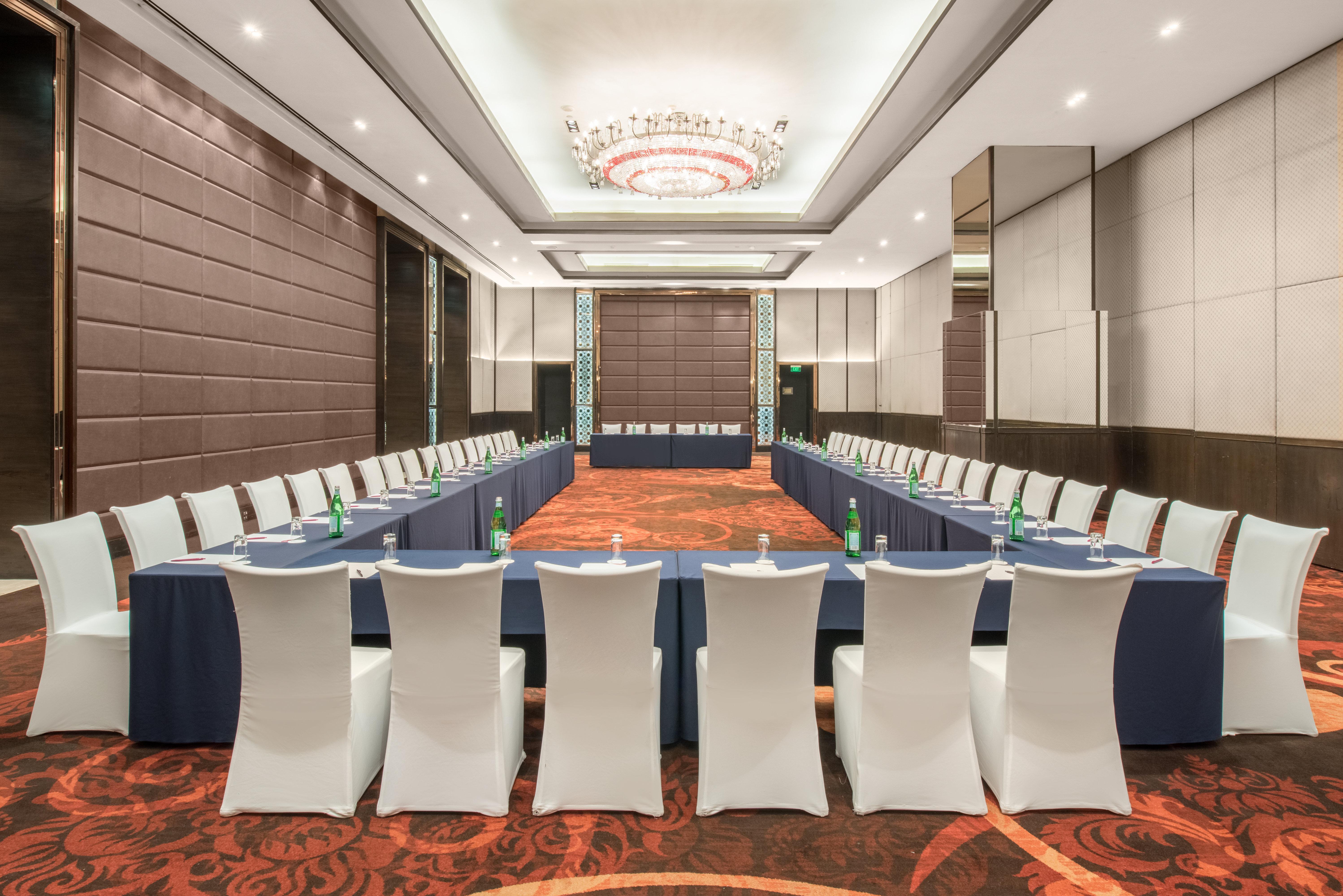 Hotel Crowne Plaza New Delhi Rohini By Ihg Extérieur photo
