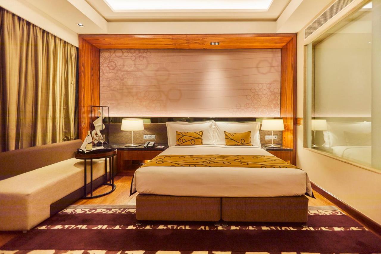 Hotel Crowne Plaza New Delhi Rohini By Ihg Extérieur photo
