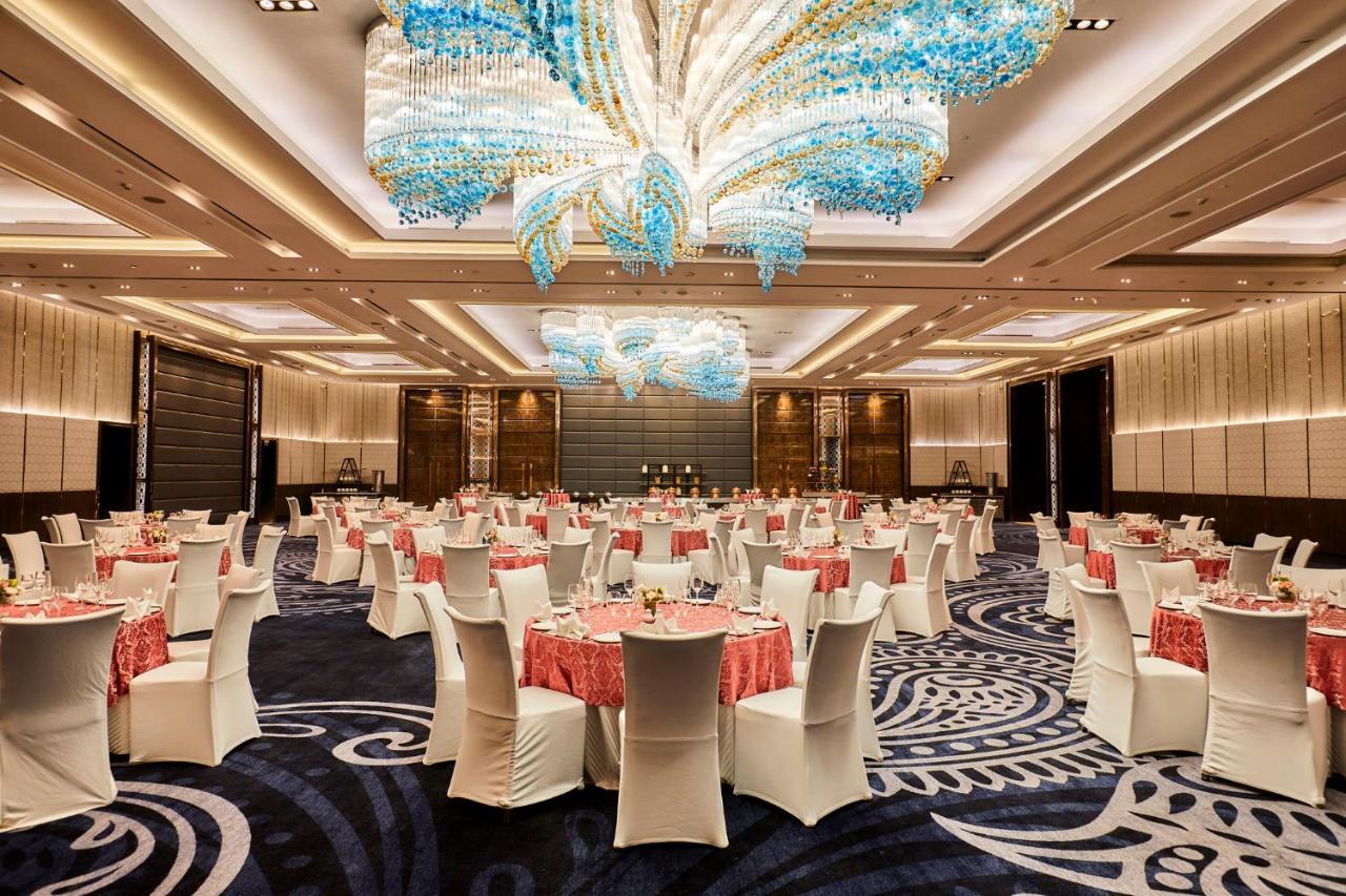 Hotel Crowne Plaza New Delhi Rohini By Ihg Extérieur photo