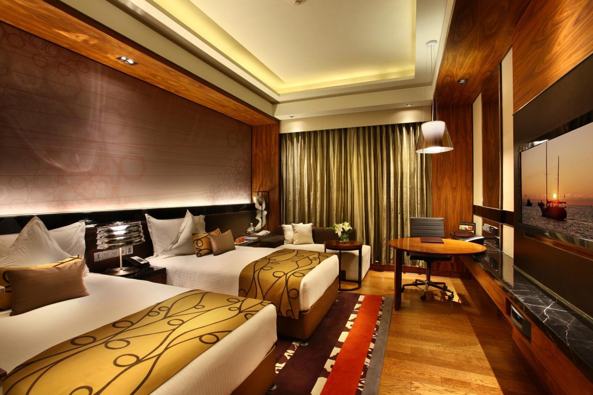 Hotel Crowne Plaza New Delhi Rohini By Ihg Extérieur photo